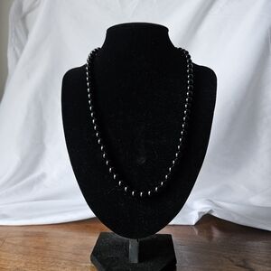 EUC Vintage Black Onyx Beaded Necklace 14k Clasp